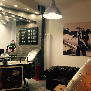  Hostel Atmos Luxe Navigli Italy